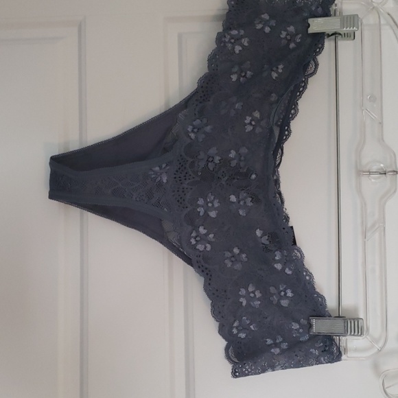 3 pack torrid lace thongs - Picture 3 of 3